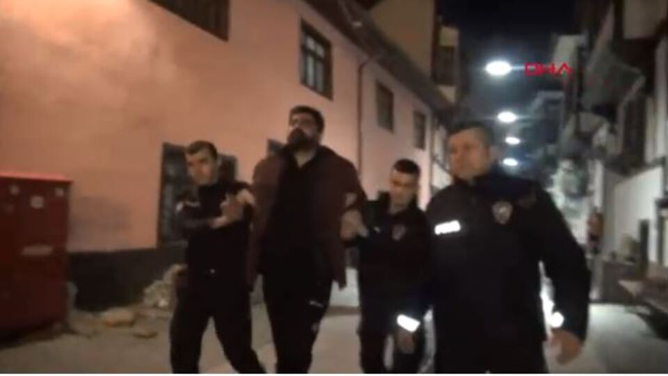 Kütahya'da dehşet anları! "Gürültü yapma" kavgası: 3 yaralı!