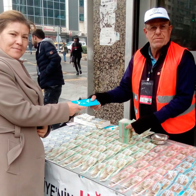 4 kez büyük ikramiye verdi, 3'ü aynı kişiye çıktı!