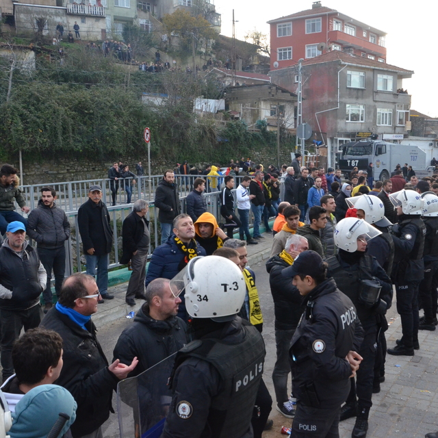 Maç öncesi olay çıktı! Polis müdahale etti