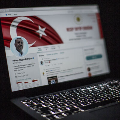 AK Parti sanal genel merkez kurdu