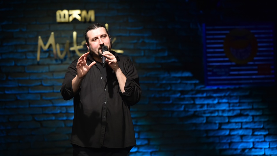 Mesut Süre ile süresiz komedi