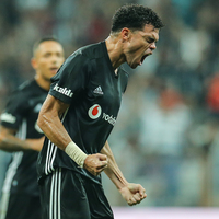 17 hikayeyle veda etti!