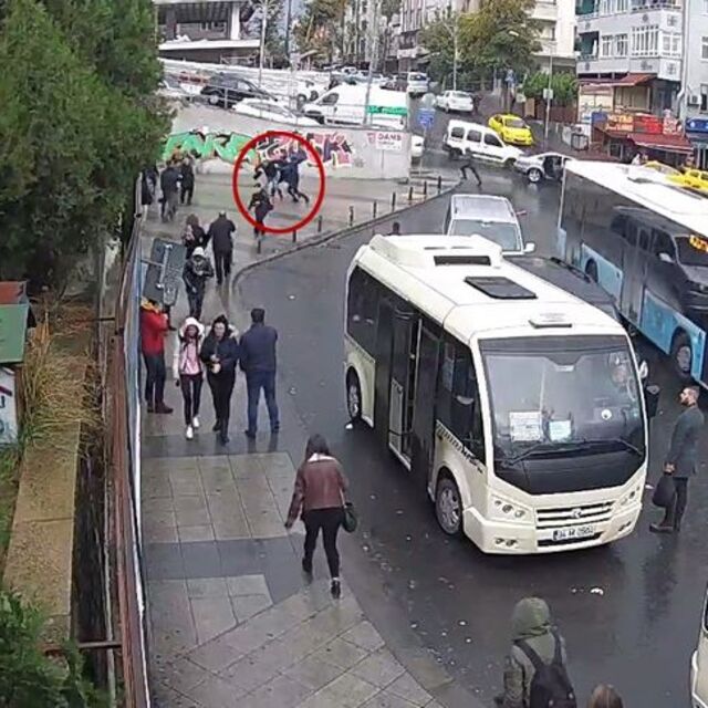 Matkap uçlu gasp dehşeti kamerada