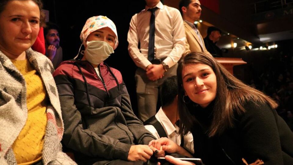 Kanser hastası kardeşlerini unutmadılar