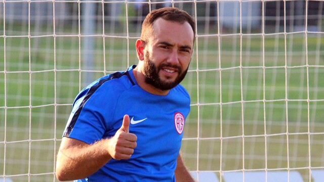 Antalya'da 2 ayrılık!