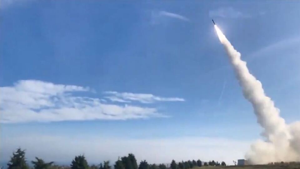 Milli füze 280 km'den 'Bora' gibi vurdu