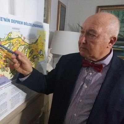Deprem bilimci Prof. Dr. Övgün Ahmet Ercan: "İmralı'da deprem bekliyorum!"