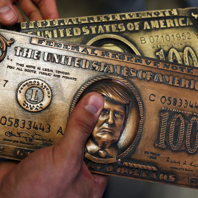 Dolara fren, altına gaz