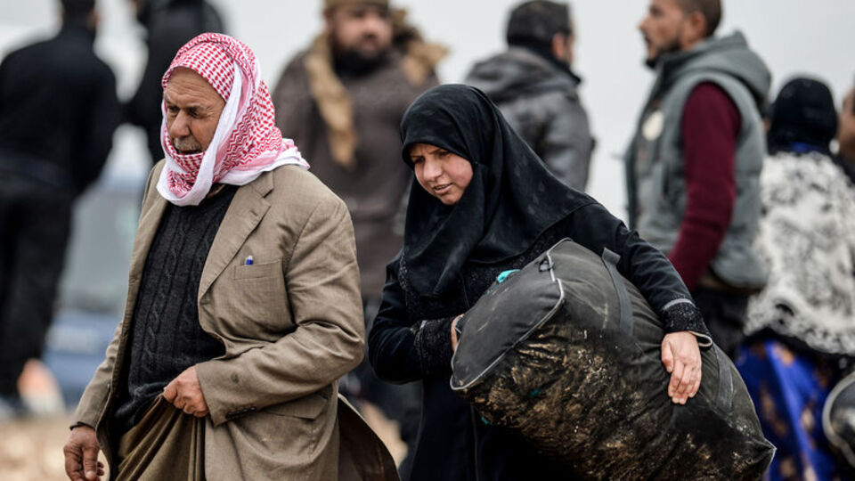 Menbiç'te PKK/PYD her evden bir kişiyi silah altına alıyor!
