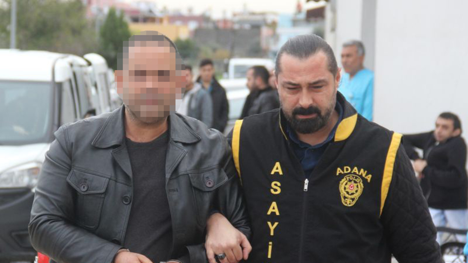 Adana'da akılalmaz vahşet! 'Çocuğumu ısırdı' deyip köpekleri katletti