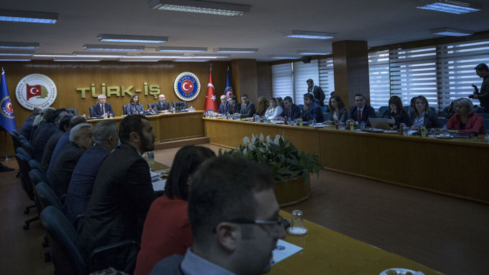 Asgari Ücret Tespit Komisyonu kimlerder oluşur?