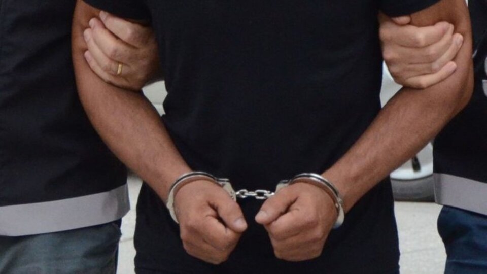 Emlakçı, teknik servis ve kıraathane... Her yerden çıktılar!