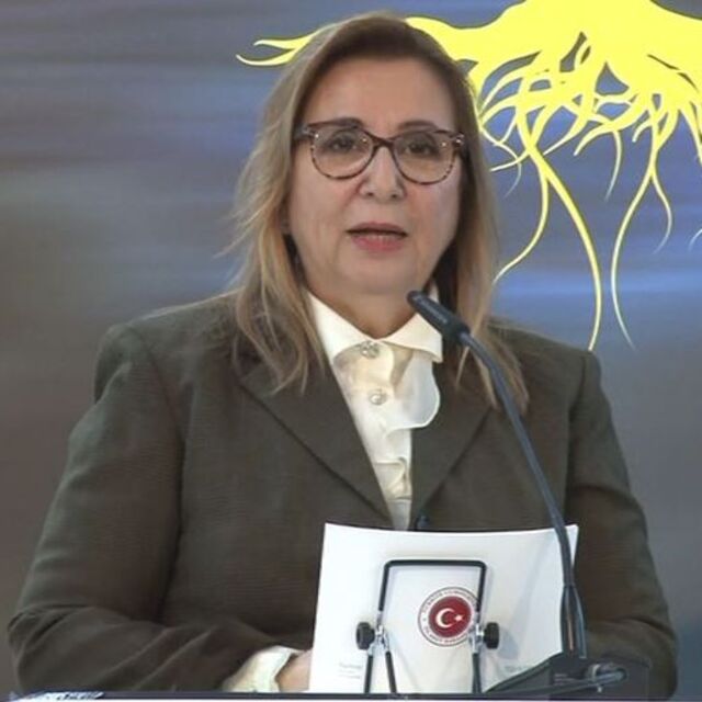 Bakan Pekcan hedefi en az 2 kat arttırdı
