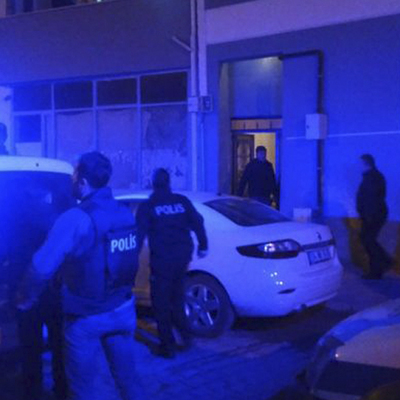 Cinnet getiren adam, eşi ve bebeğini katletti