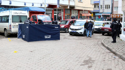 Sokak ortasında 3 çocuk babasına kurşun yağdırdı