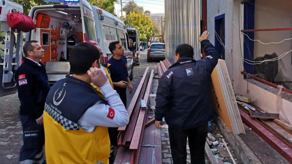 Bodrum'da feci olay! Enkaz altından çıkarıldılar