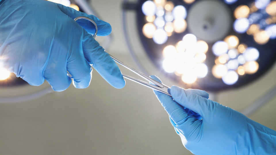 Yemek borusundan çıkan hayrete düşürdü!