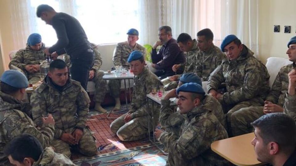 35 komando, şehidin baba ocağına gitti! "Onlarda oğlumun kokusu var!"