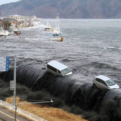 Endonezya'da tsunami faciasında 222 ölü, 843 yaralı!