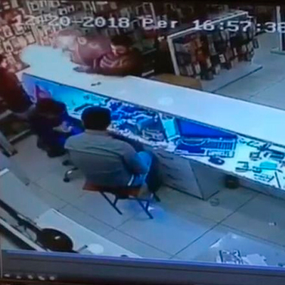 Kendilerini son anda kurtardılar! Bir anda patladı