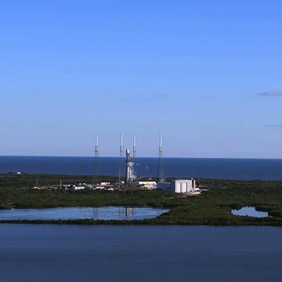 SpaceX uzaya ilk askeri uydusunu gönderdi