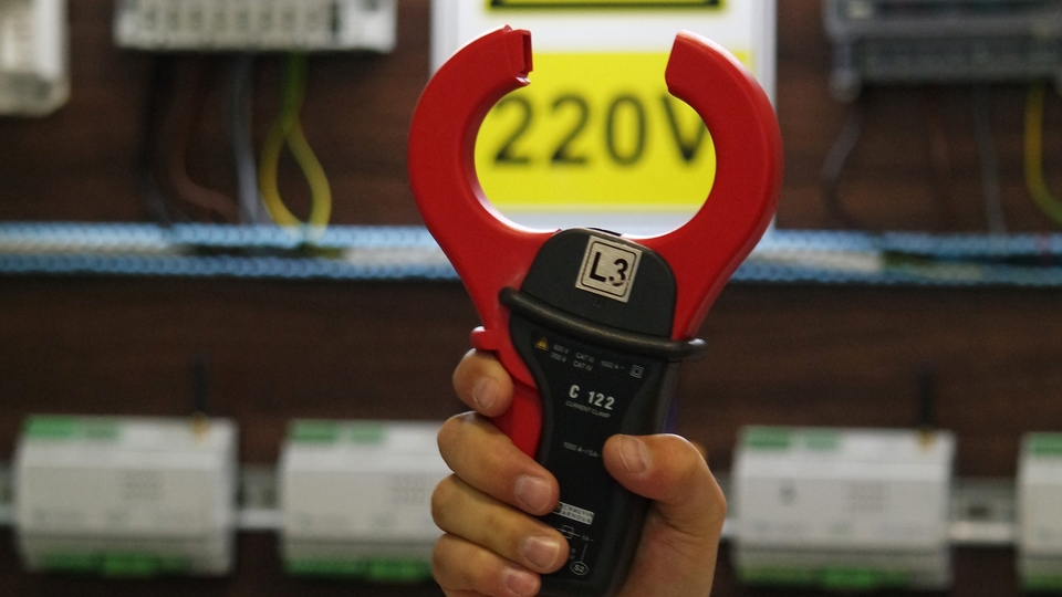 Kaçak elektriğe 'Çekirge'li önlem!