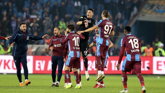 Fırtına kopardı!