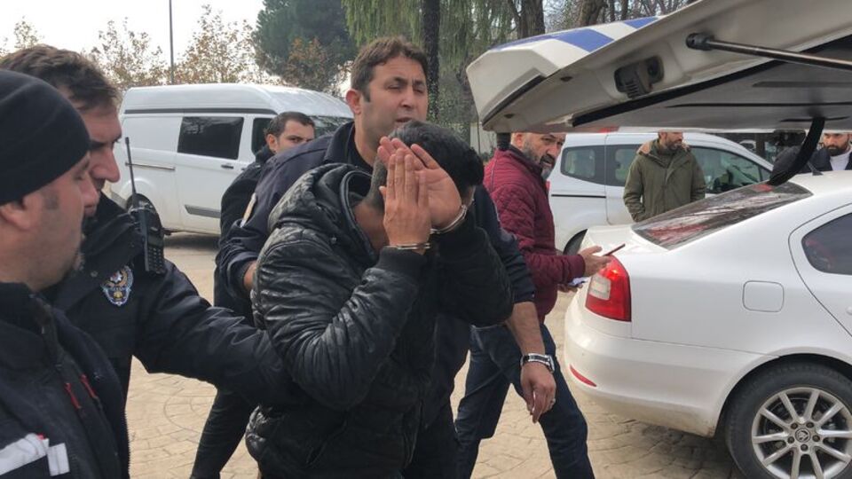 Eşini, ağabeyinden kıskanıp vurdu! Kafeterya çalışanı kurtardı!