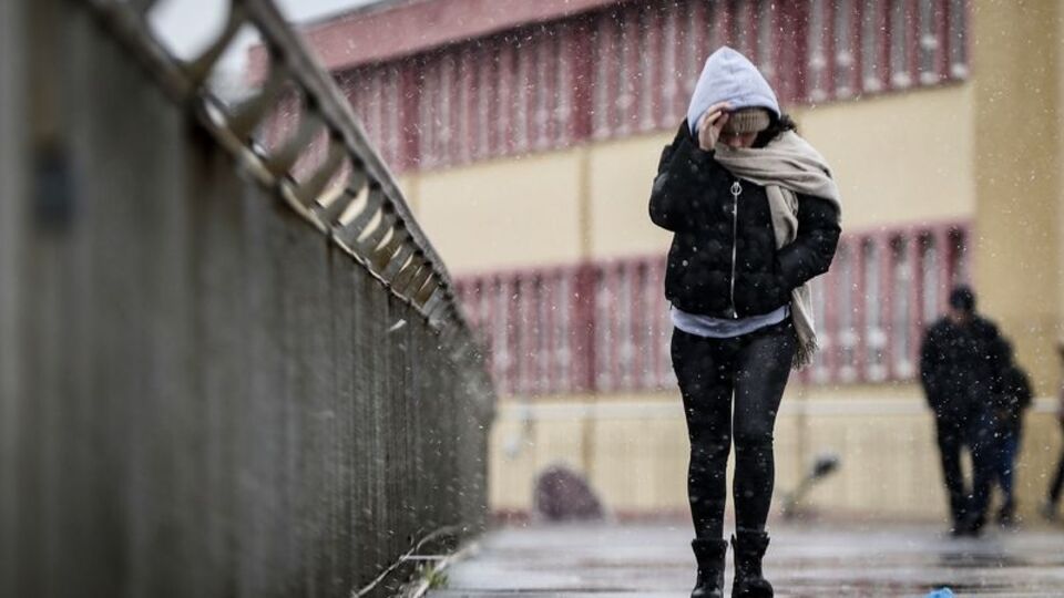 Meteoroloji saat verdi! Balkanlardan geliyor