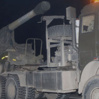 Suriye sınırına askeri sevkiyat sürüyor