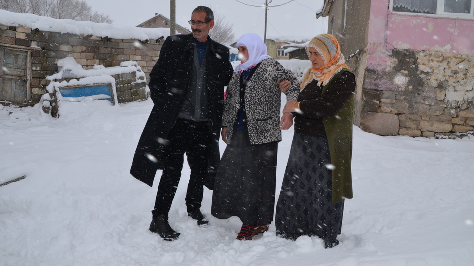 Diyaliz hastalarının yardımına ekipler yetişti