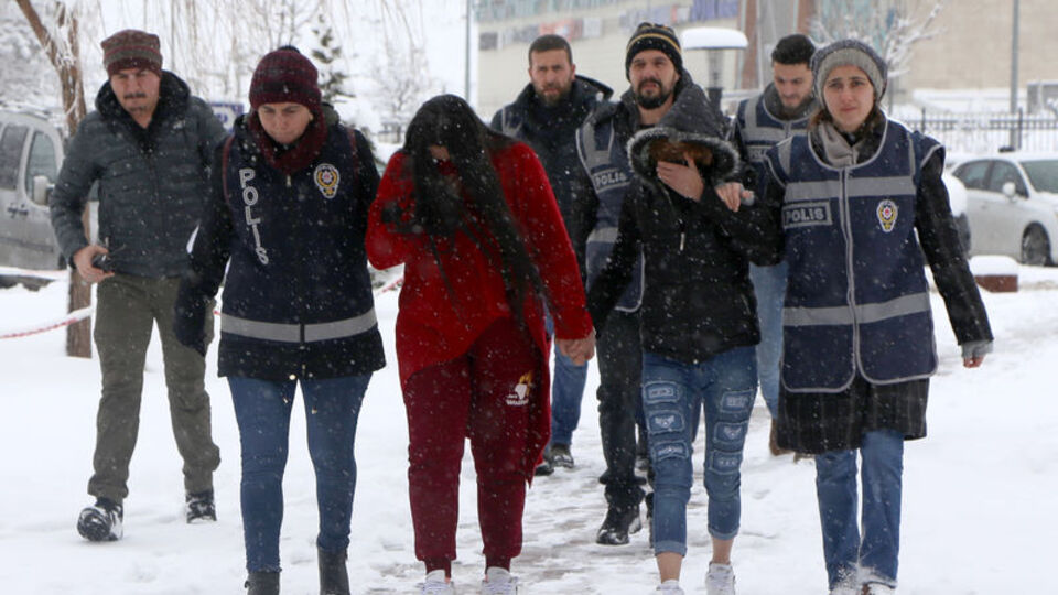 Çirkin tuzak karakolda bitti!