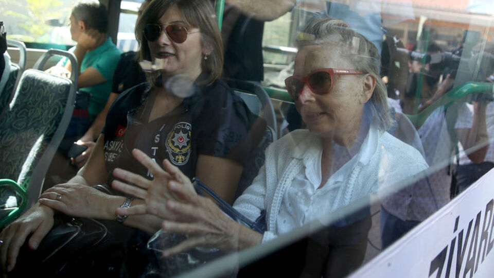 Nazlı Ilıcak'a indirimsiz, ertelemesiz ceza