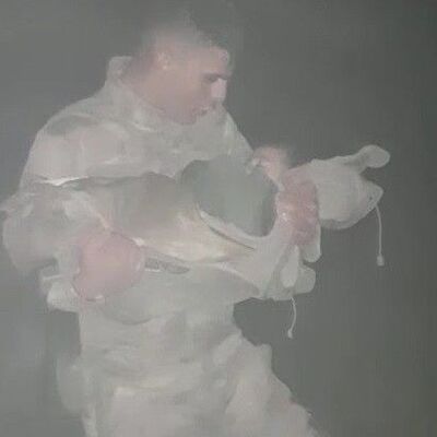 Ölmek üzere olan mültecilere jandarma nefesi