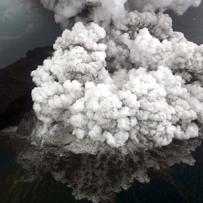 Endonezya tedirgin! Yanardağ için turuncu alarm