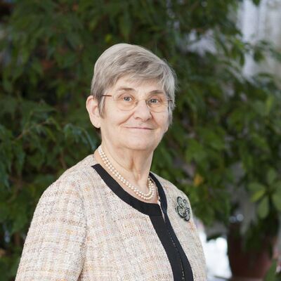 Canan Hoca size neler oluyor?