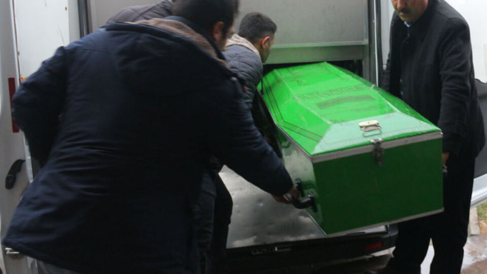 Çocuklarının gözü önünde korkunç infaz