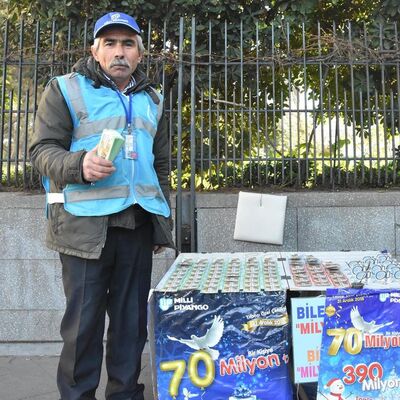 Parayı verecek diye beklerken başına gelenler akılalmaz!
