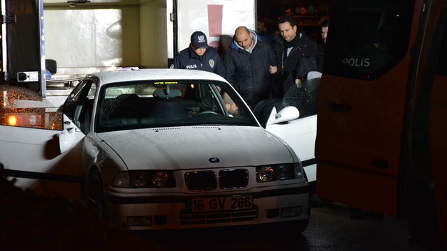 Lüks aracında intihar etti! Kimliği ortaya çıktı