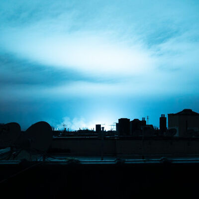 New Yorkluları korkutan mavi ışık!