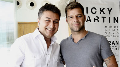 Ünlülerin berberi Şükrü Dudu'dan Darülaceze ziyareti