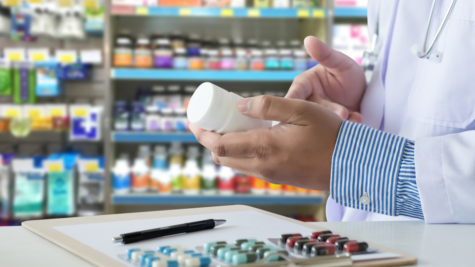 Eczanelerde yeni dönem! Yardımcı eczacılar geliyor