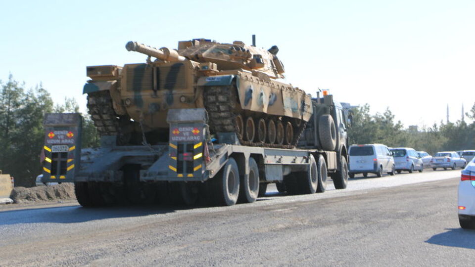 Onlarca tank sınıra gidiyor!