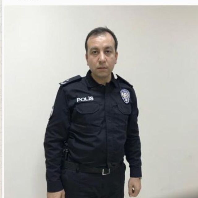 3 aydır polis kıyafetiyle dolaşıyordu