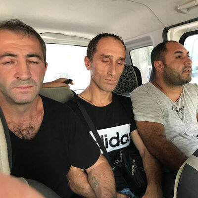 Girdikleri evdeki kadının kaburgasını kırdılar! O canilere 30'ar yıl!