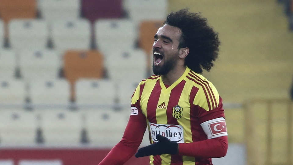 "Sadık'a Fenerbahçe ve Beşiktaş'tan teklif var"