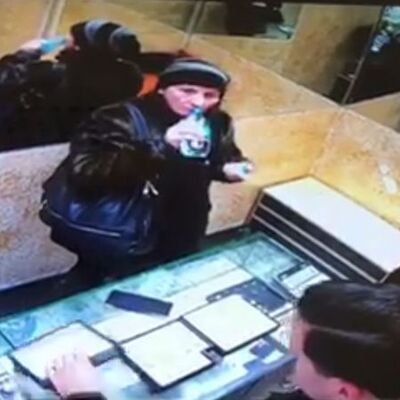 Kuyumcudaki kadından inanılmaz hareket! Her şeyi inkar etti ama...