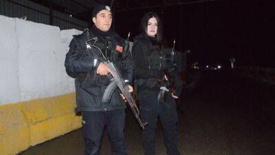 Polis çift yeni yıla nöbetle girdi