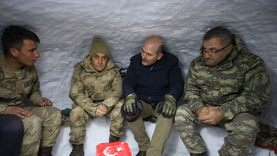 Yer: Yüksekova! Rakım: 2970! 'İglo'da Mehmetçik ile 2019!