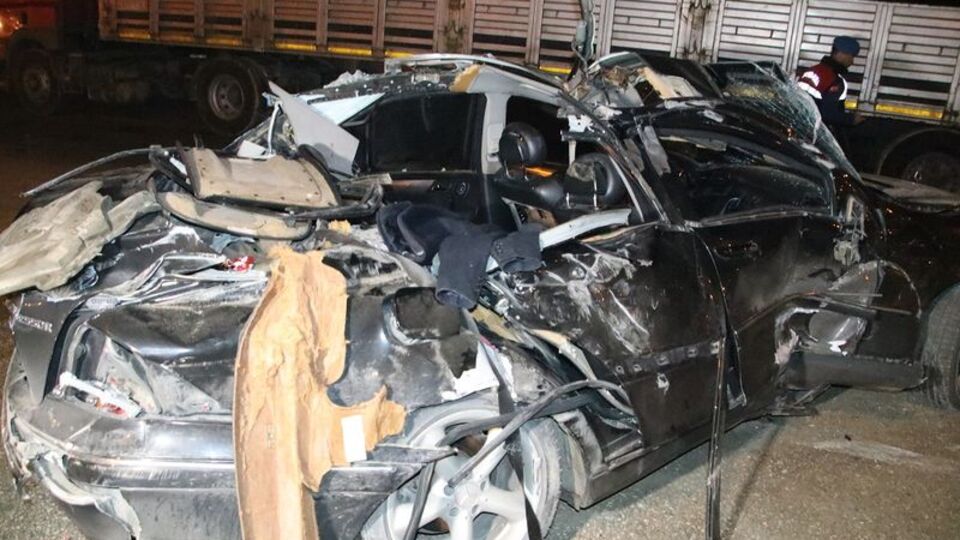 Düzce'de feci kaza! Ölü ve yaralılar var